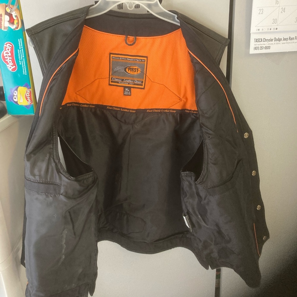 Men’s Leather vest